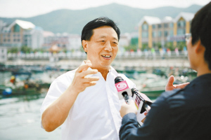 深圳市海洋局局長何永志向我們描繪了一幅令人向往的海洋發(fā)展藍(lán)圖。